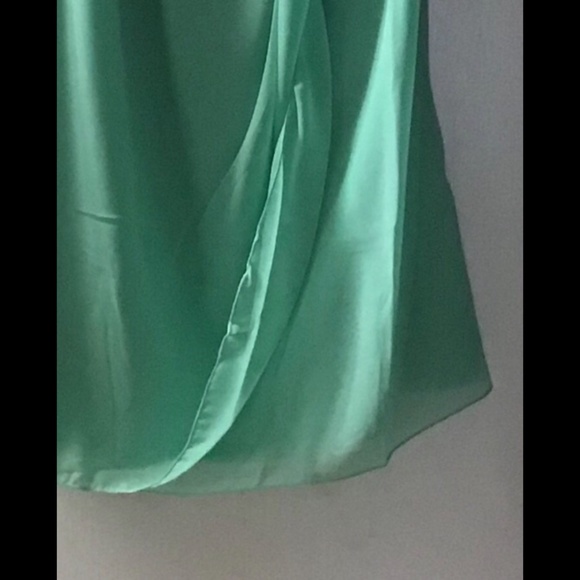 🌟 Plus Tank with Chiffon Overlay - Picture 4 of 6